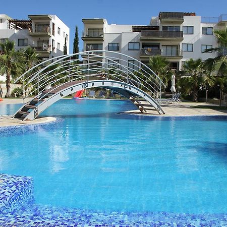 パ フォスDanaos Pool Viewアパートメント エクステリア 写真